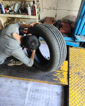 青岛地区汽车救援补胎搭电技术服务详解